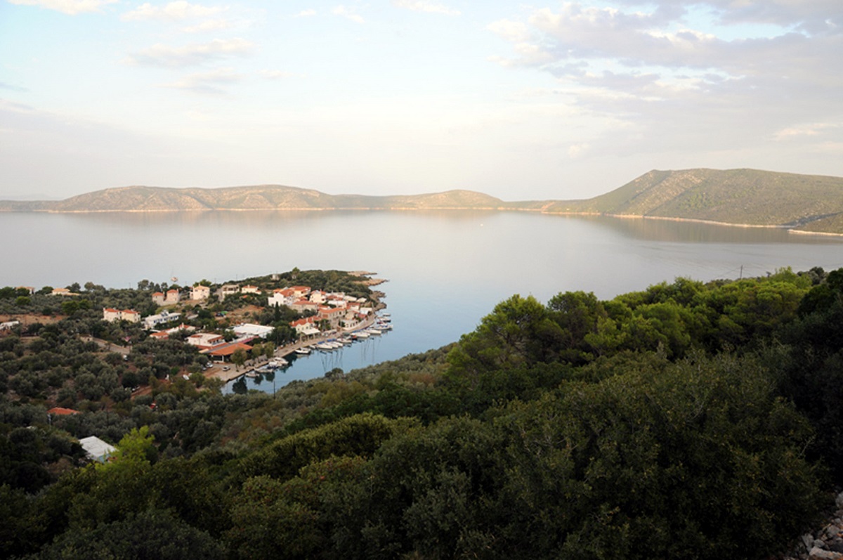 Αλόννησος: 3 τραυματίες μετά από φωτιά στο μηχανοστάσιο ιστιοφόρου