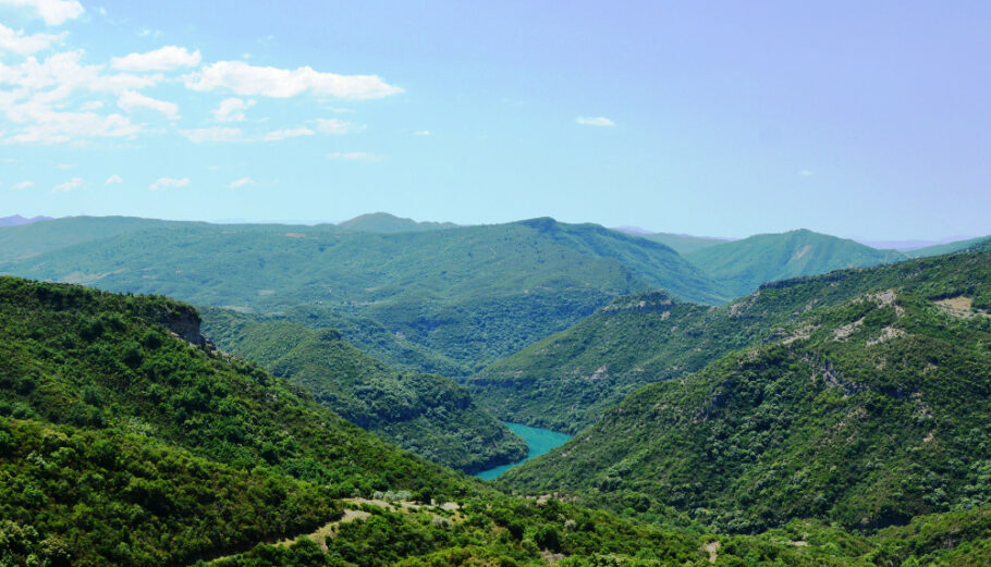 Σύστημα Αντλησίοταμιευσης στην Αμφιλοχία © terna-energy.com