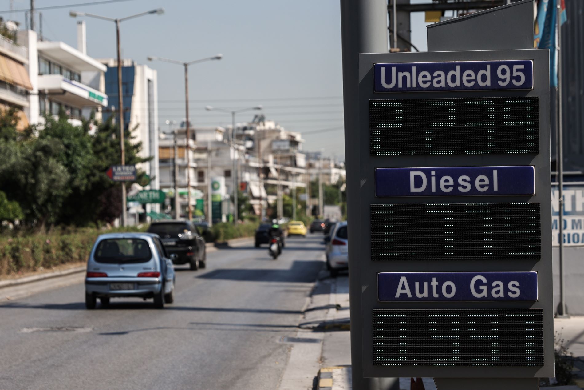 Το μαχαίρι της ΕΕ, μια επιστολή και μια πονηριά στην Κύπρο