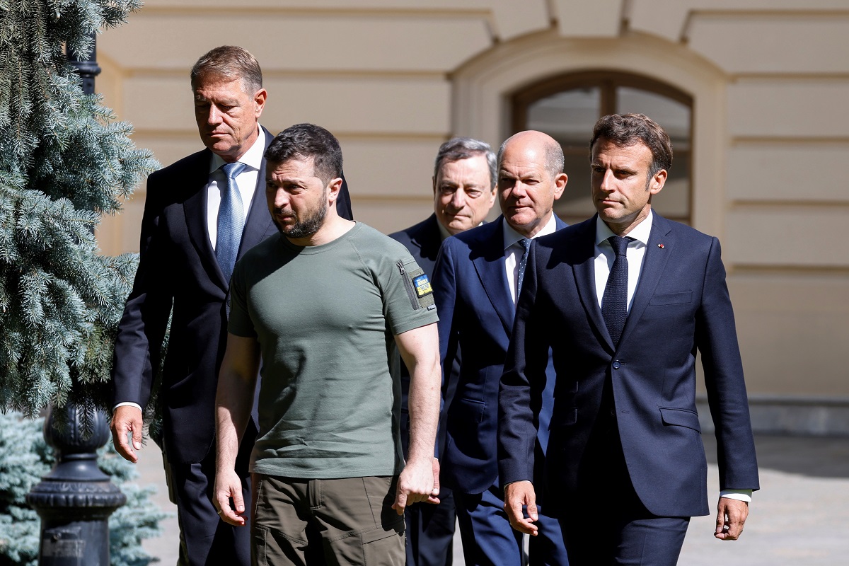 Ουκρανία: Το σήμα για ένταξη στην ΕΕ από Μακρόν, Σόλτς, Ντράγκι και η αντεπίθεση