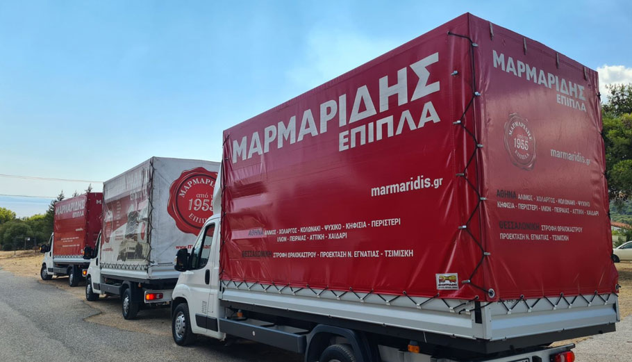 Φορτηγά της Μαρμαρίδης Έπιπλα © facebook.com/marmaridis.gr
