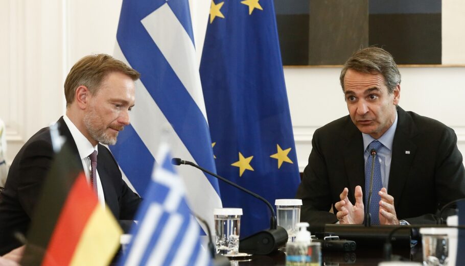 Ο Πρωθυπουργός, Κυριάκος Μητσοτάκης και ο γερμανός υπουργός Οικονομικών, Κρίστιαν Λίντνερ © ΑΠΕ-ΜΠΕ/ΑΠΕ-ΜΠΕ/ΓΙΑΝΝΗΣ ΚΟΛΕΣΙΔΗΣ