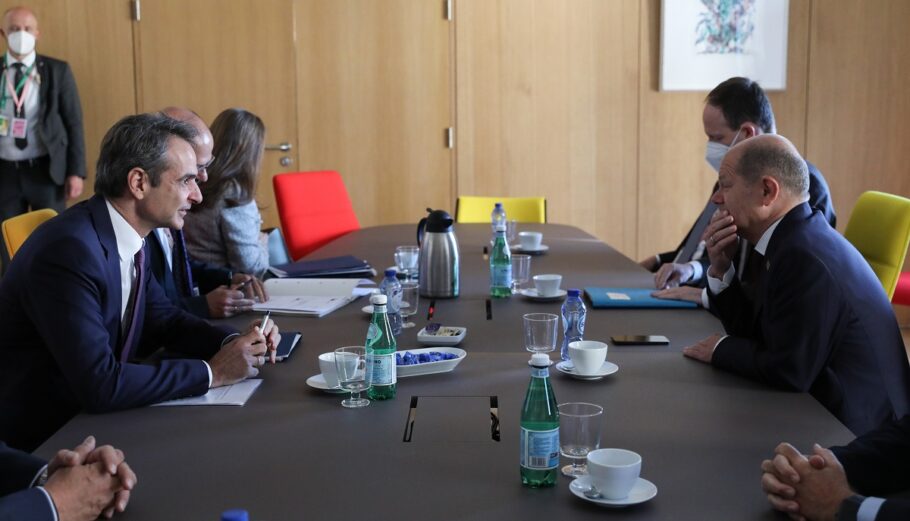 Συνάντηση του πρωθυπουργού Κυριάκου Μητσοτάκη με τον Καγκελάριο της Γερμανίας Olaf Scholz © Eurokinissi