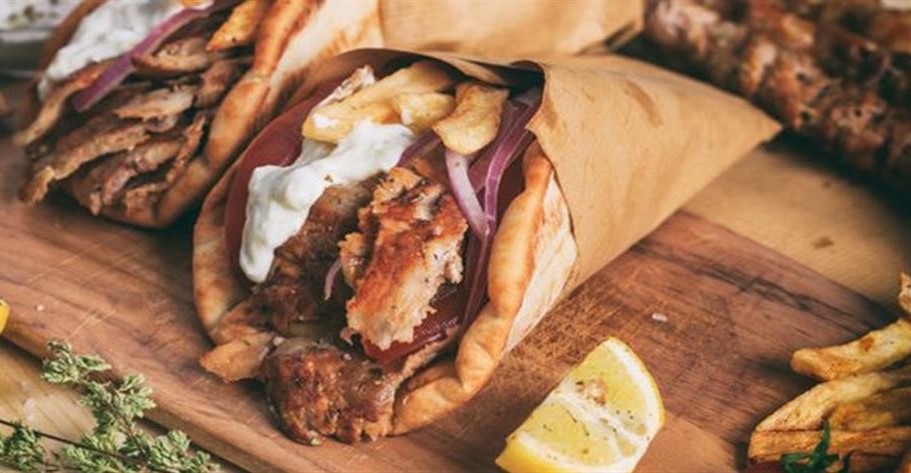 Αυξήσεις φωτιά σε σουβλάκι και πίτσα – Πόσο κοστίζουν