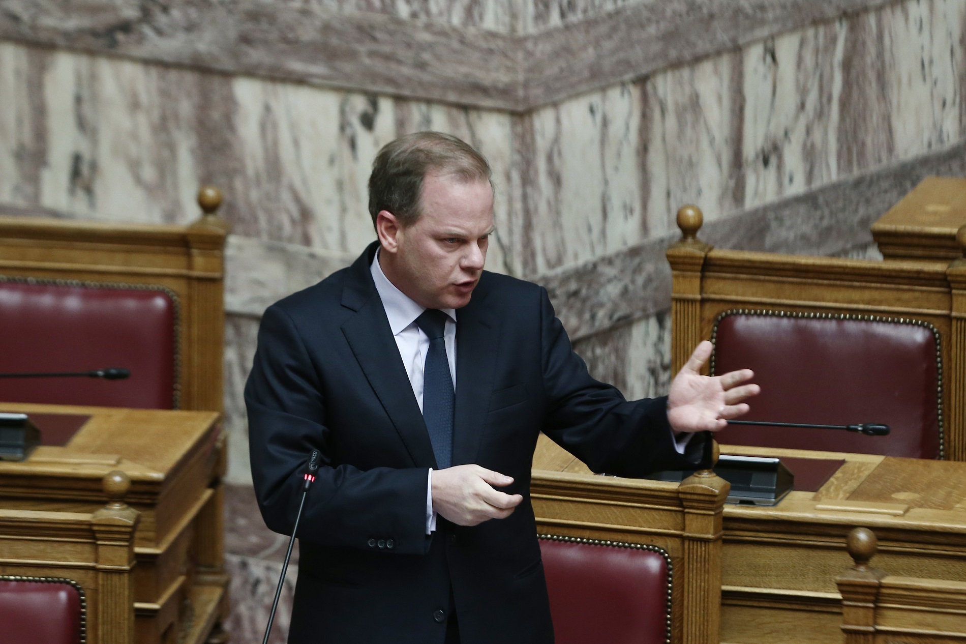 Κ. Καραμανλής: Θα επανεξετάσουμε τον ΚΟΚ για τα δίκυκλα των διανομέων