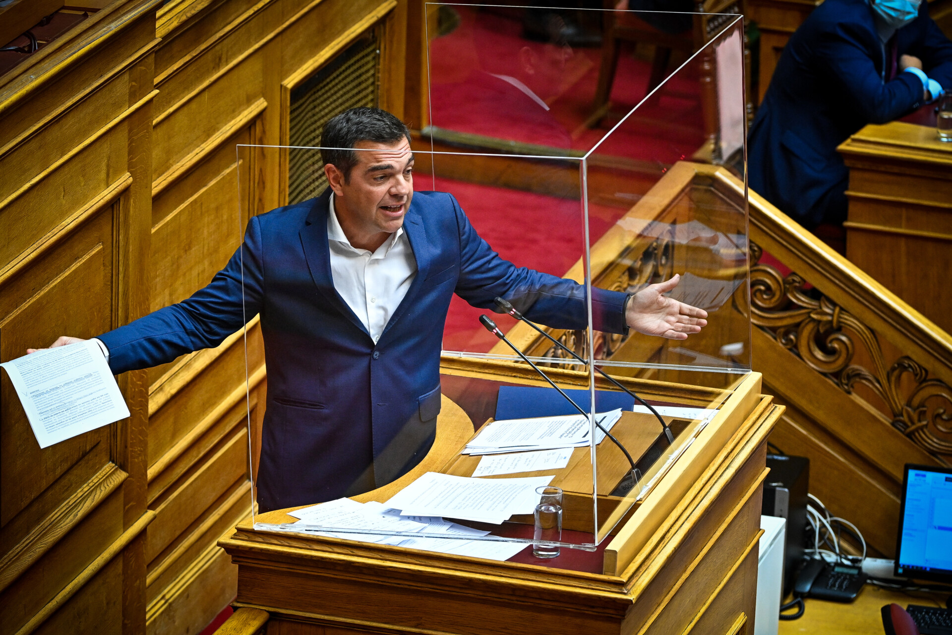 Τσίπρας σε Μητσοτάκη: Είστε ο βασιλιάς των επιδομάτων