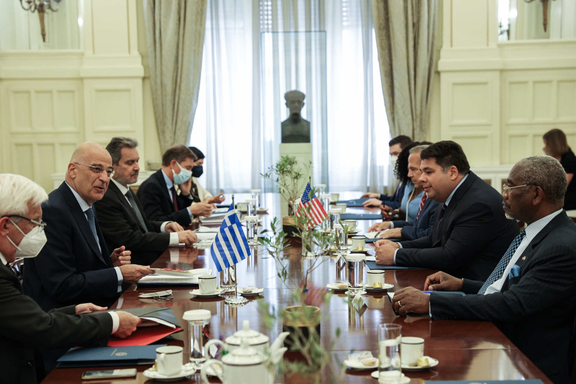 Συνάντηση του υπουργού Εξωτερικών, Νίκου Δένδια, με αντιπροσωπεία μελών της Επιτροπής Εξωτερικών Υποθέσεων της Βουλής των Αντιπροσώπων των Η.Π.Α © Ευρωκίνηση