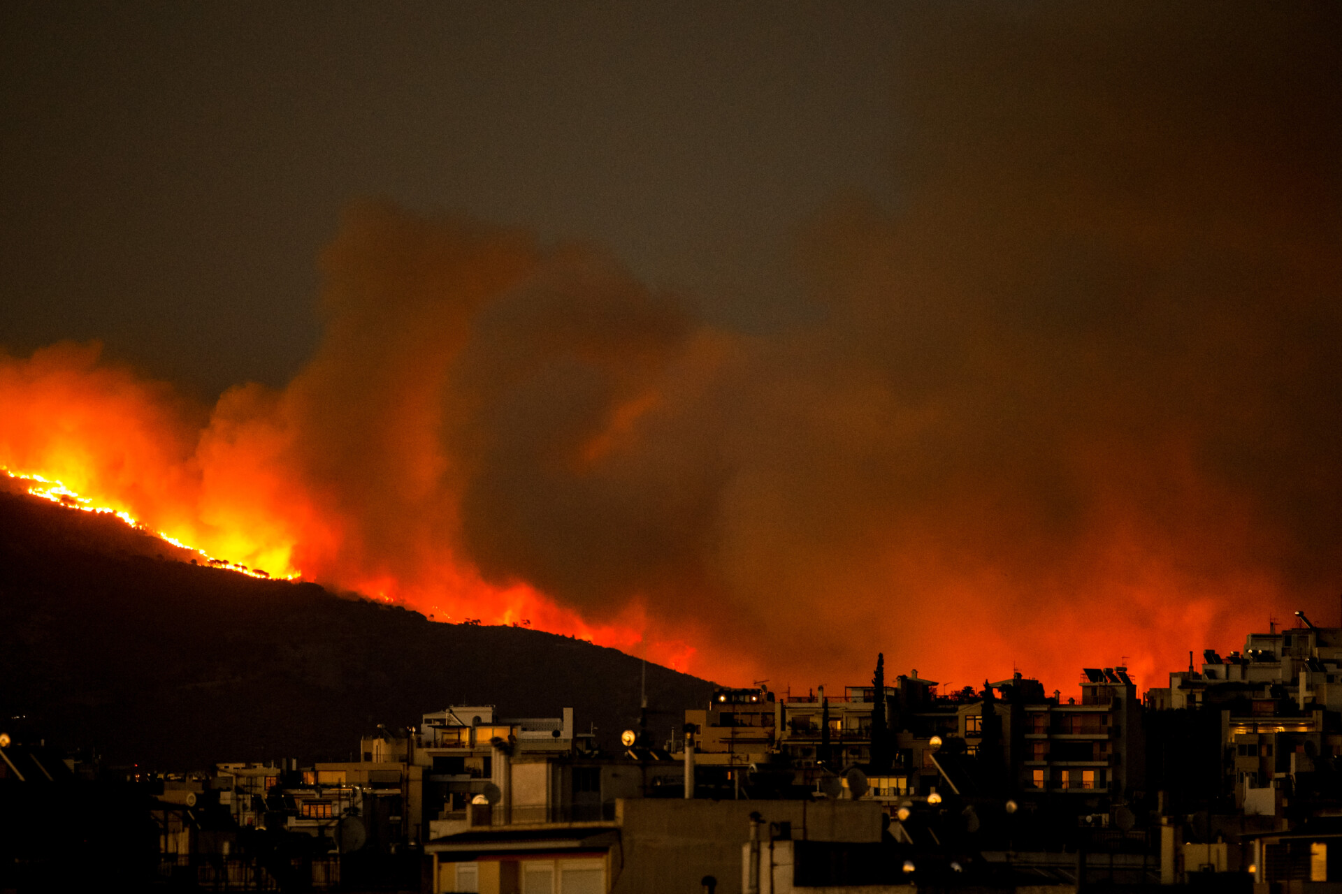 Φωτιά στην Πεντέλη © Eurokinissi