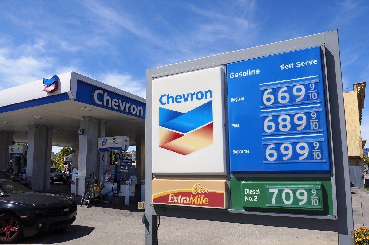 Chevron © EPA/JOHN G. MABANGLO