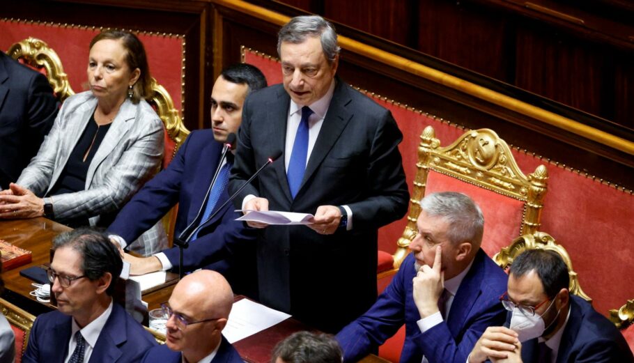 Η ομιλία του Ντράγκι στην ιταλική Γερουσία ©EPA/FABIO FRUSTACI