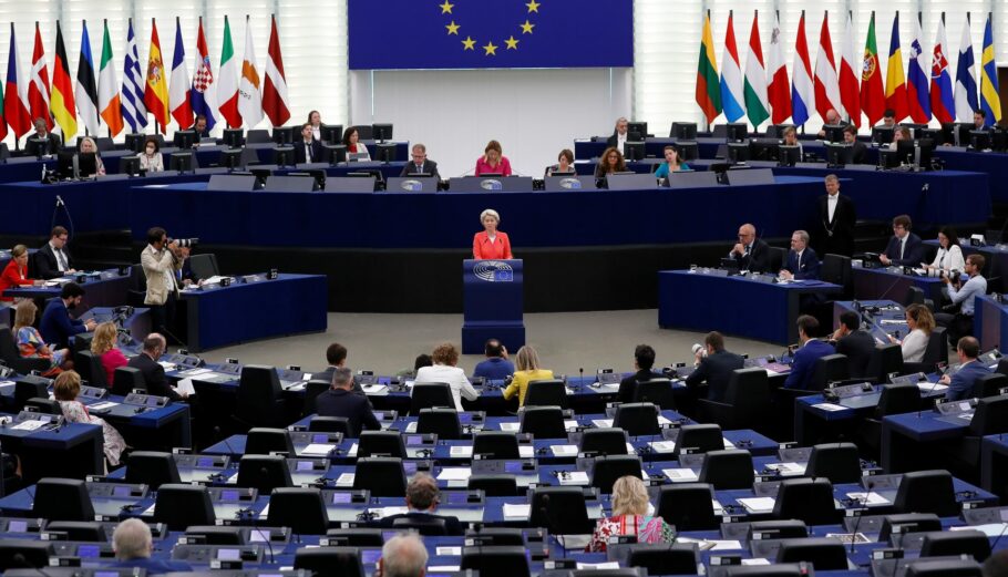 Το Ευρωπαϊκό Κοινοβούλιο ©EPA/JULIEN WARNAND