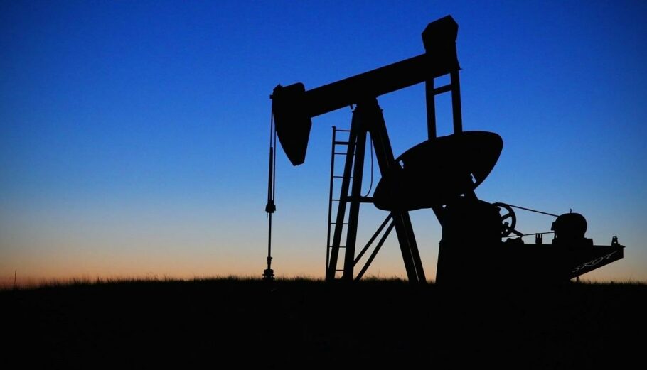 Παραγωγή πετρελαίου © Pixabay