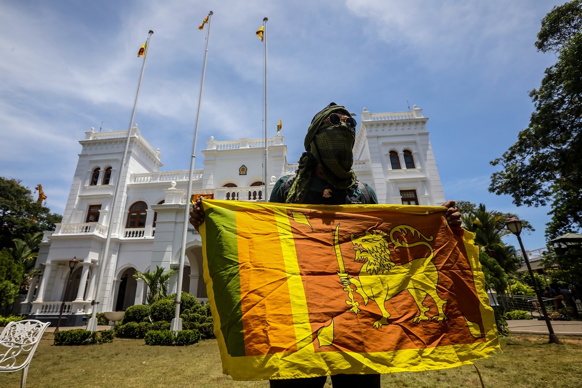 Πολιτική κρίση στη Σρι Λάνκα © EPA/CHAMILA KARUNARATHNE