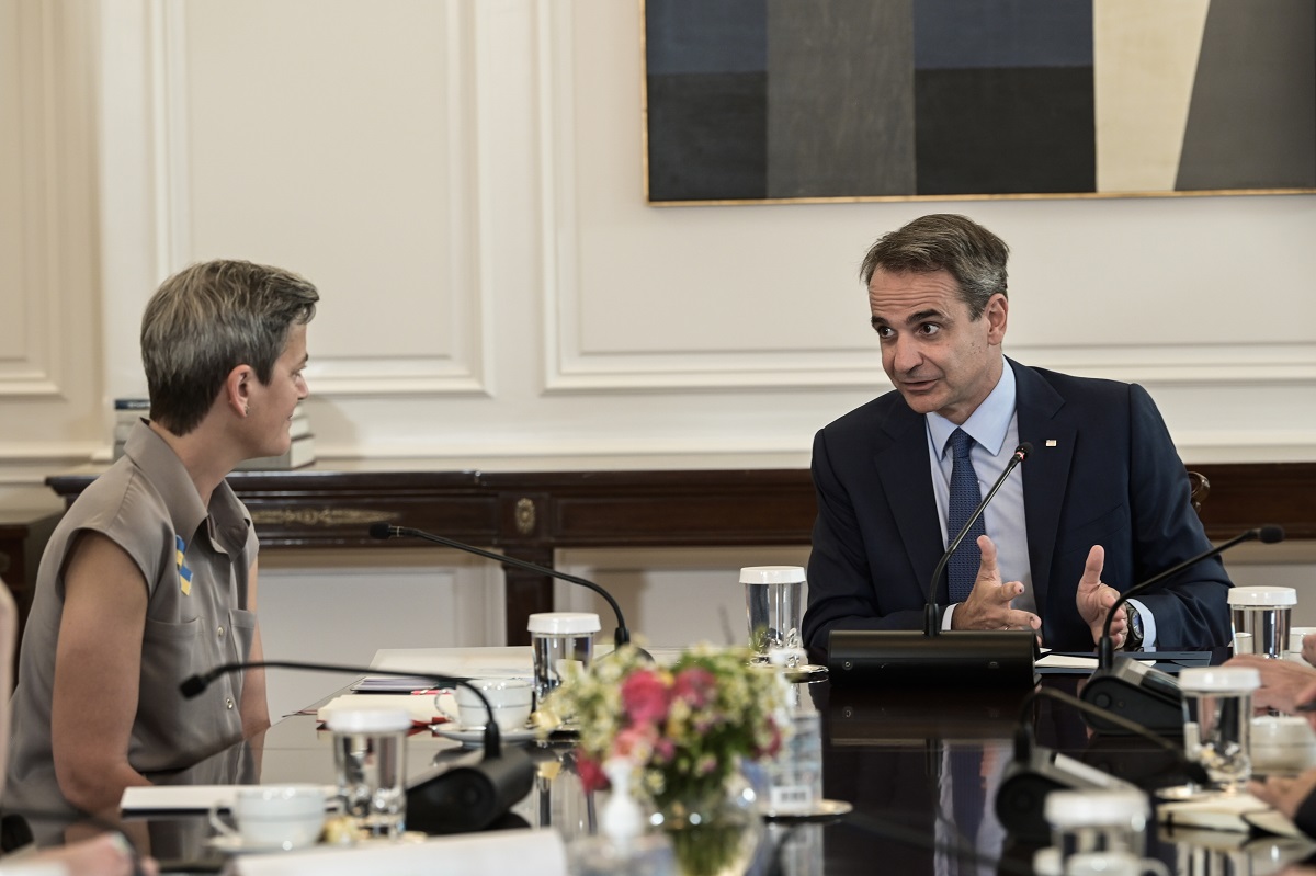 Βεστάγκερ: Δεν τέθηκε θέμα ελληνικής Δικαιοσύνης με τον Μητσοτάκη