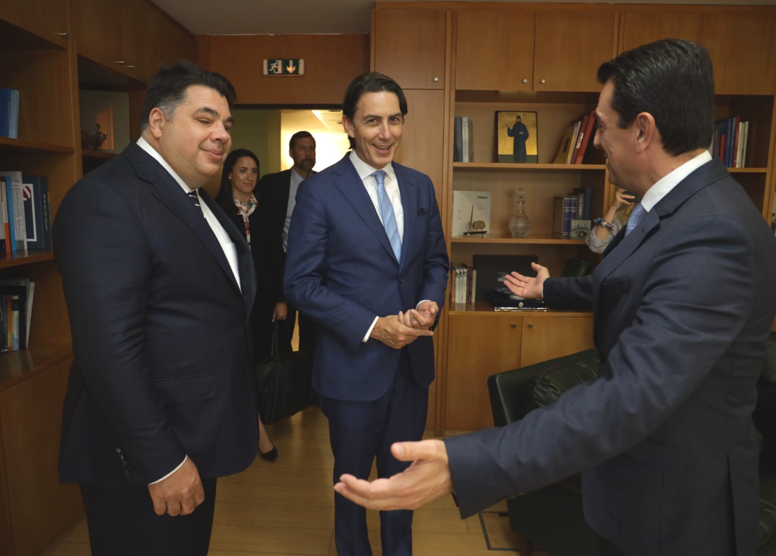 Συνάντηση Σκρέκα με τον σύμβουλο ενέργειας του Τζο Μπάιντεν