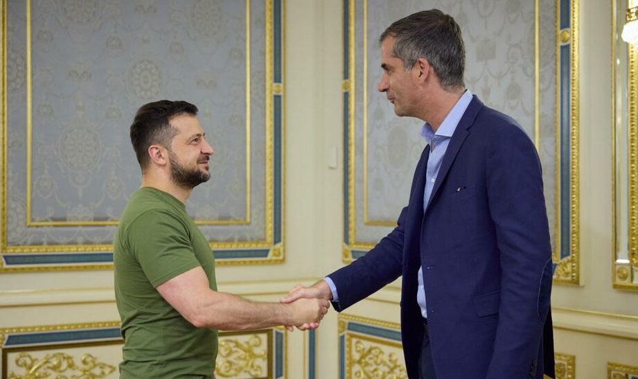 Μπακογιάννης: Συναντήθηκε στην Ουκρανία με τον Ζελένσκι