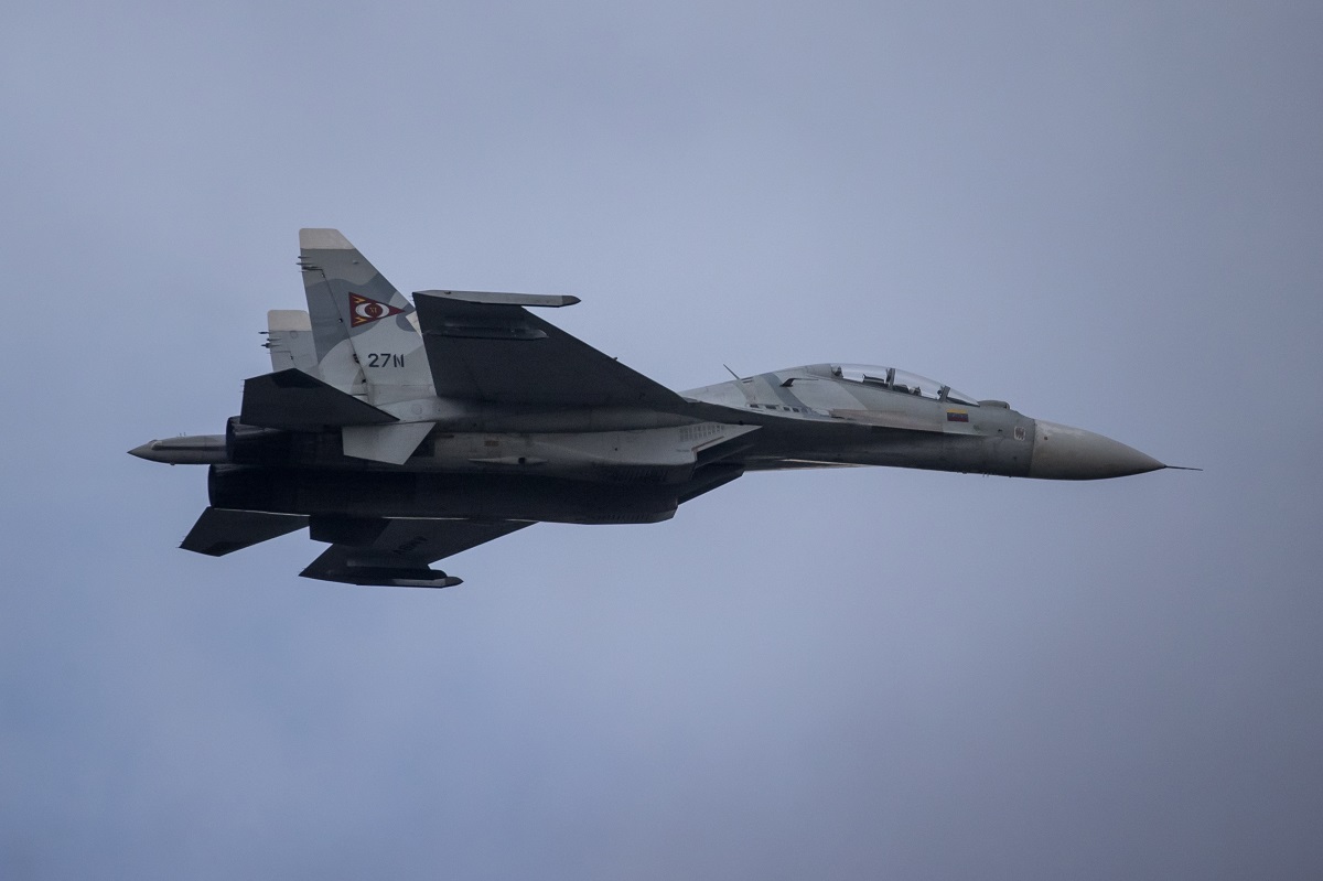 Μαχητικό αεροσκάφος Sukhoi ©EPA/Miguel Gutierrez