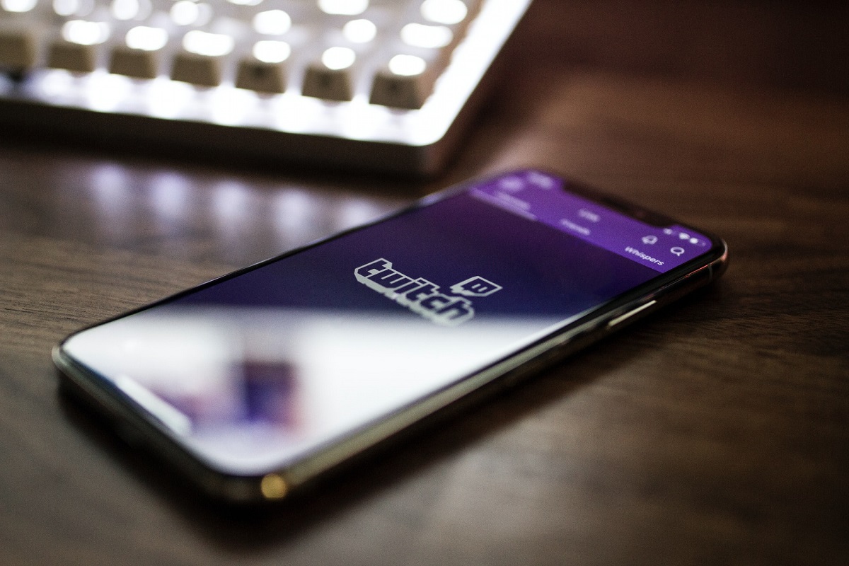 Ρωσία: Πρόστιμο στην πλαφόρμα Twitch για αναξιόπιστες πληροφορίες