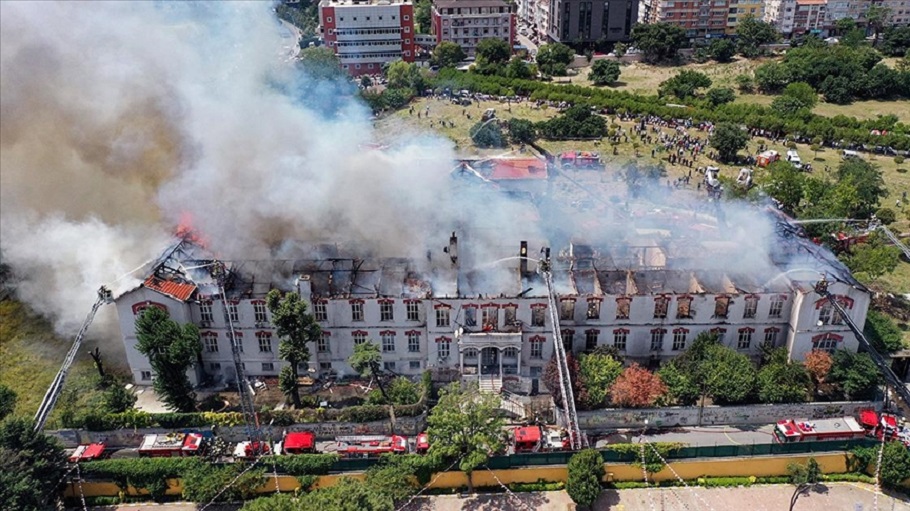 Φωτιά σε ελληνικό νοσοκομείο στην Κωνσταντινούπολη @aa.com.tr/en
