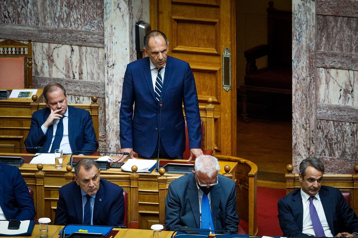 Γεραπετρίτης σε Τσίπρα: Ανακαλέστε ή θα ασκήσω τα δικαιώματά μου