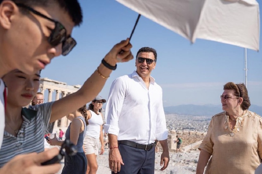 Πάνω από 16.000 τουρίστες επισκέπτονται κάθε ημέρα την Ακρόπολη