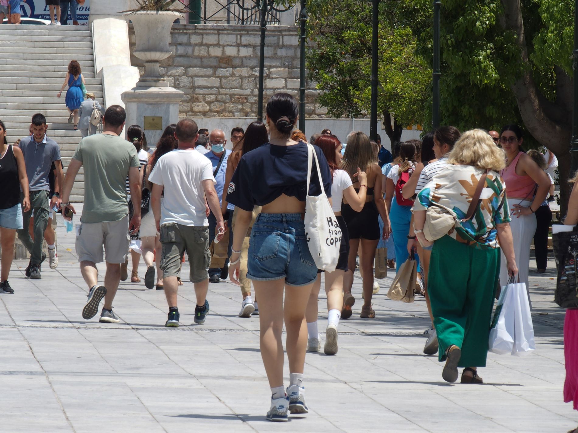 Covid-19: 35 νεκροί και 33 διασωληνωμένοι σε 7 ημέρες