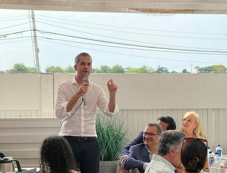 Στη Νέα Υόρκη ο Μπακογιάννης: Οι πρωτοβουλίες για τον τουρισμό