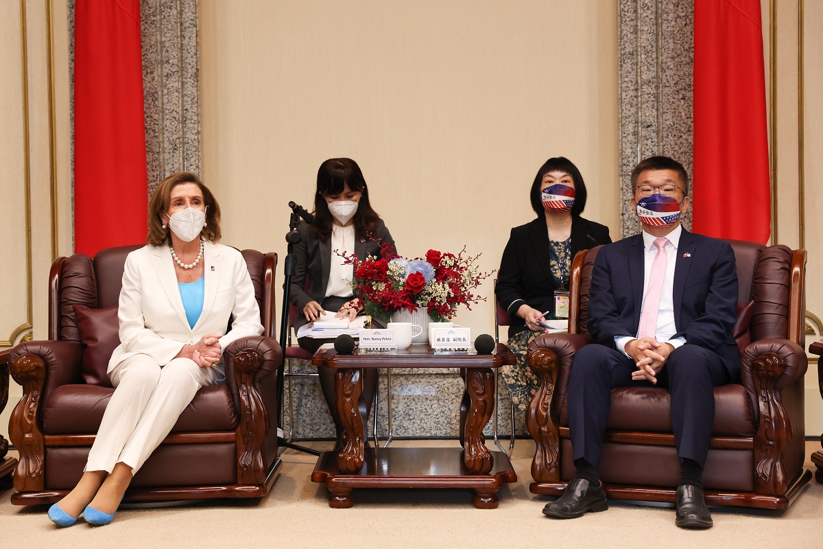 H Nάνσι Πελόζι στην Ταϊβάν @EPA/CENTRAL NEWS AGENCY / POOL