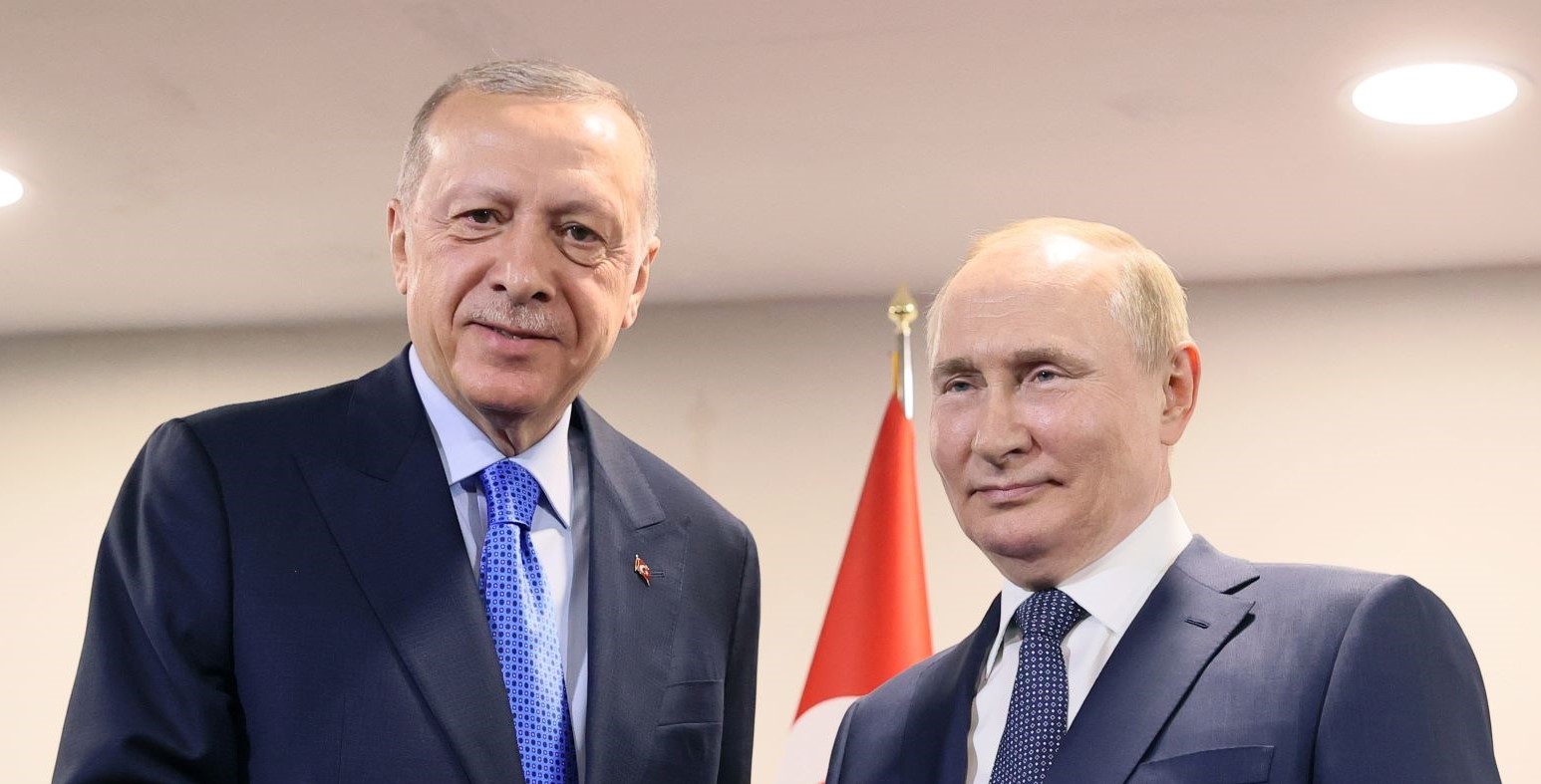 Ο Βλ. Πούτιν με τον Ρ.Τ. Ερντογάν ©EPA/SERGEI SAVOSTYANOV