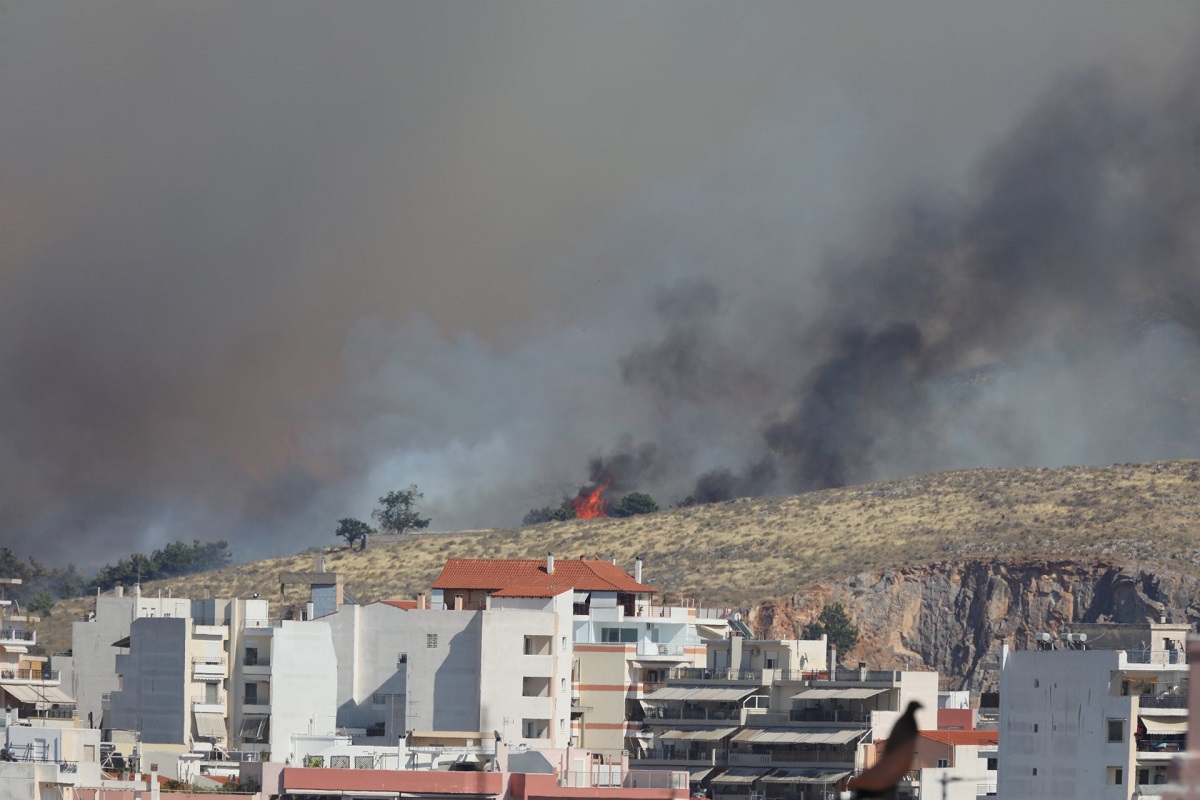 Φωτιά ξέσπασε στη Χαλκίδα
