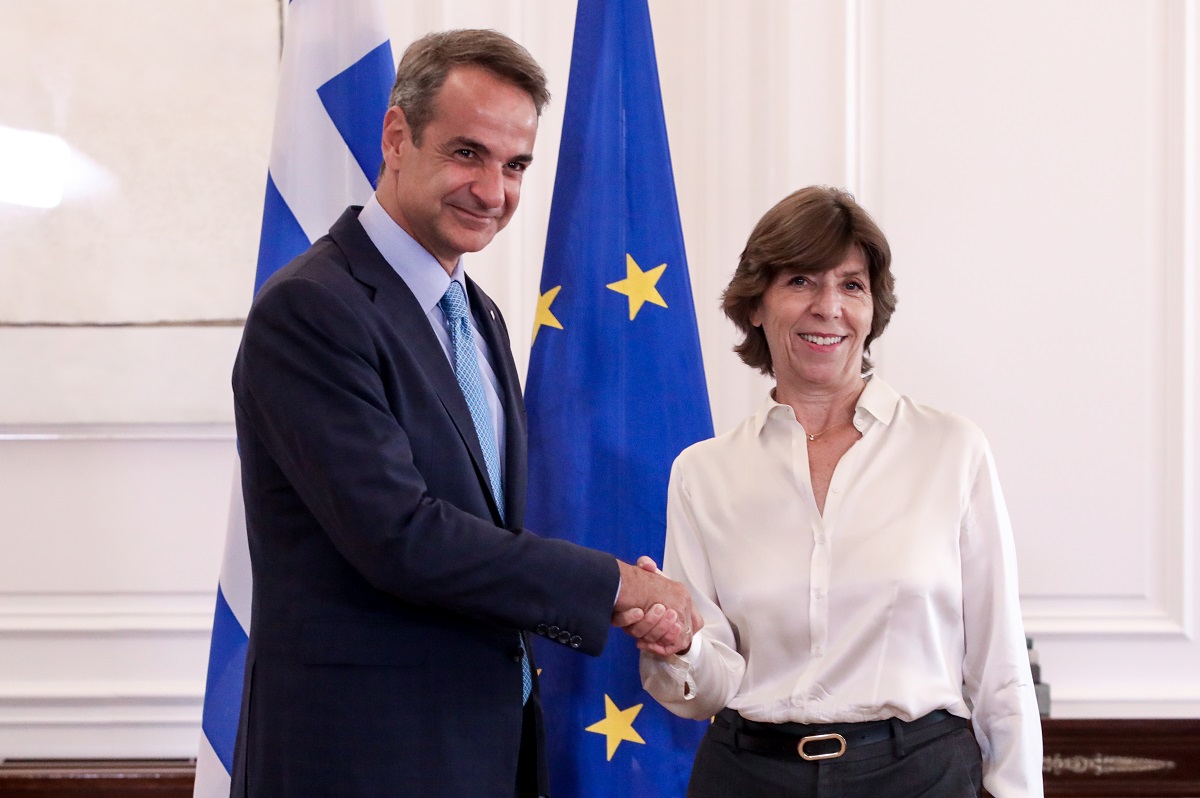 Συνάντηση του Πρωθυπουργού Κυριάκου Μητσοτάκη με την Υπουργό Εξωτερικών της Γαλλίας, Catherine Colonna