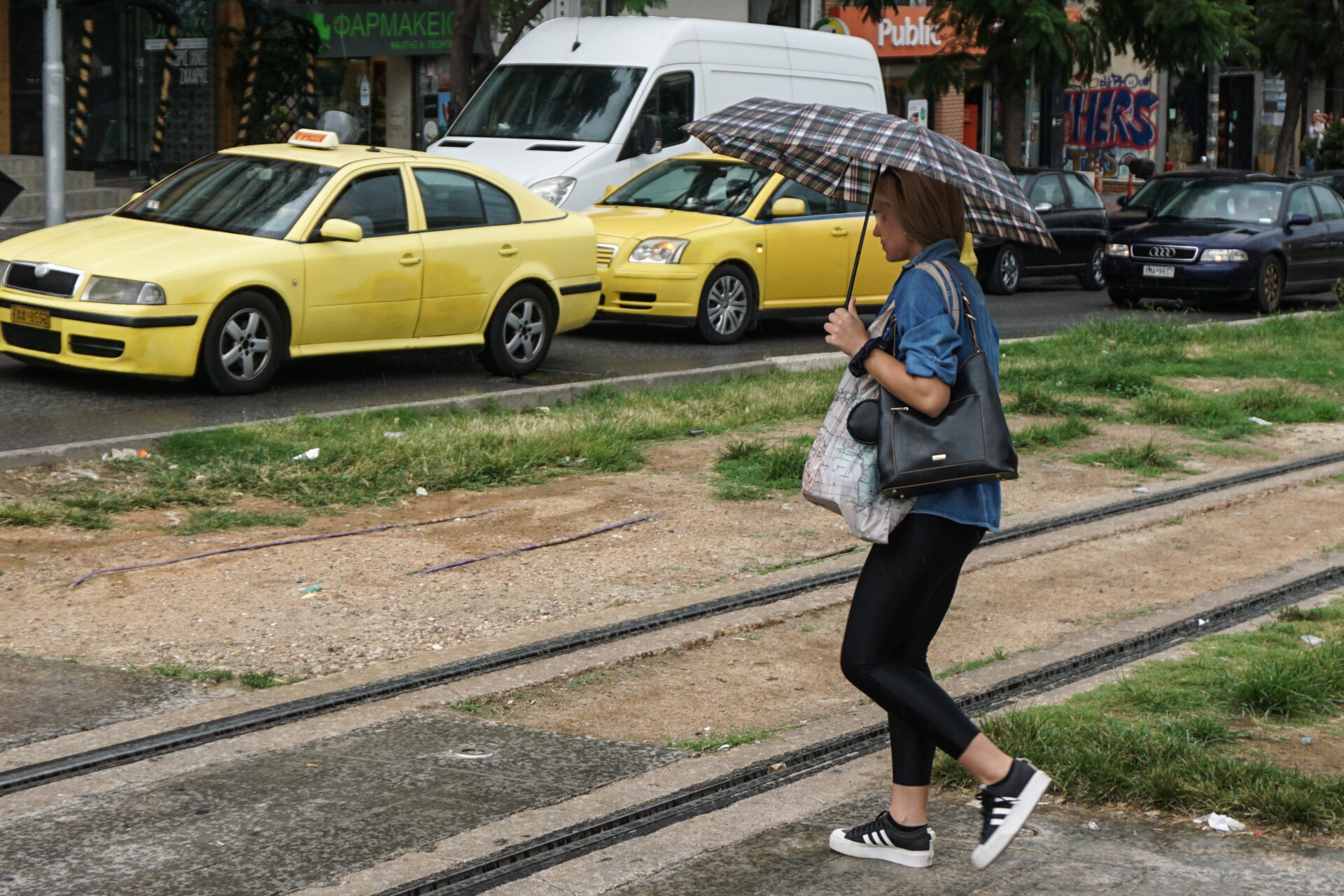 Καιρός: Θερμικές καταιγίδες θα χτυπήσουν την Πέμπτη τη χώρα