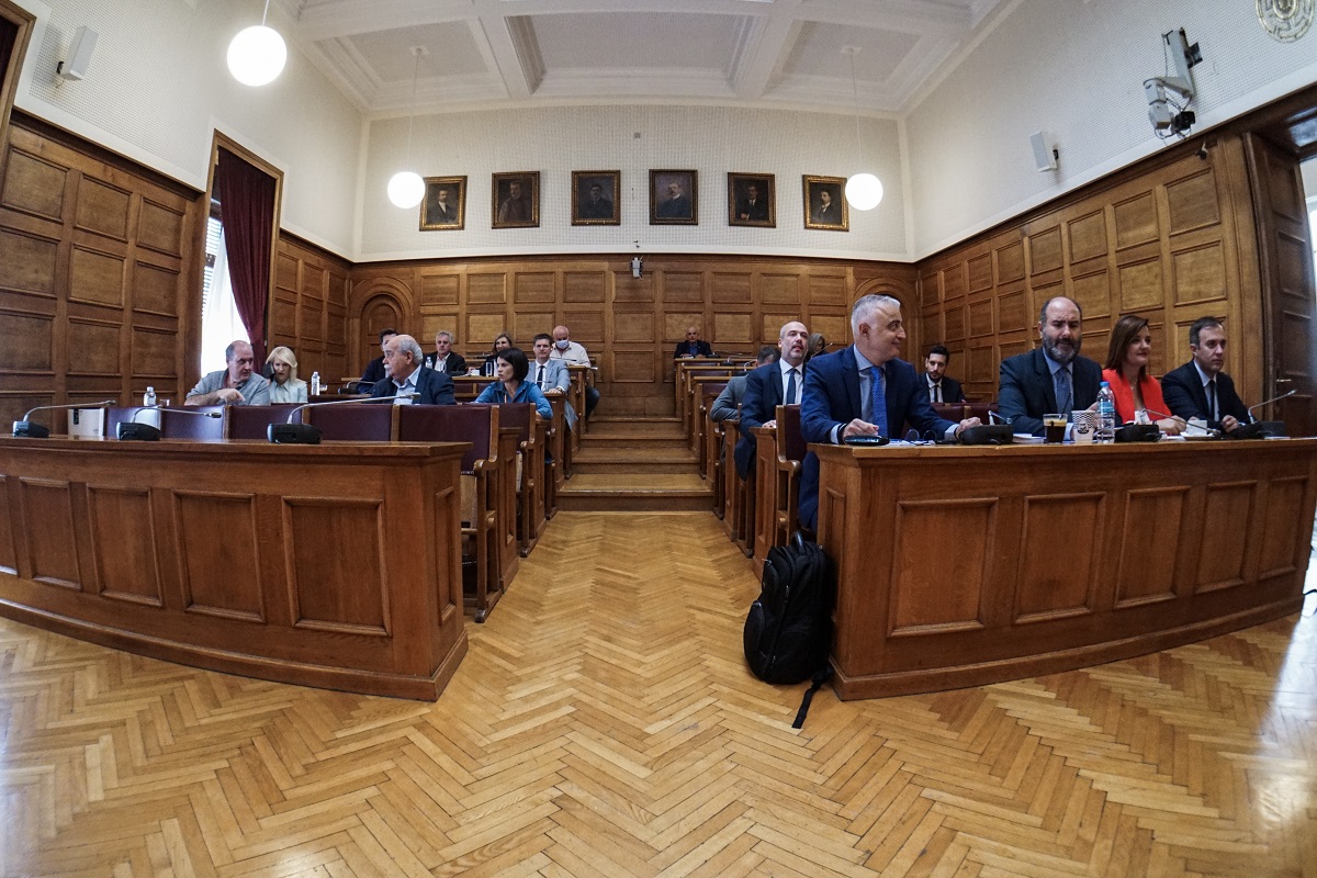 Βουλή: Αίτημα της αντιπολίτευσης να αρθεί το απόρρητο των υποκλοπών