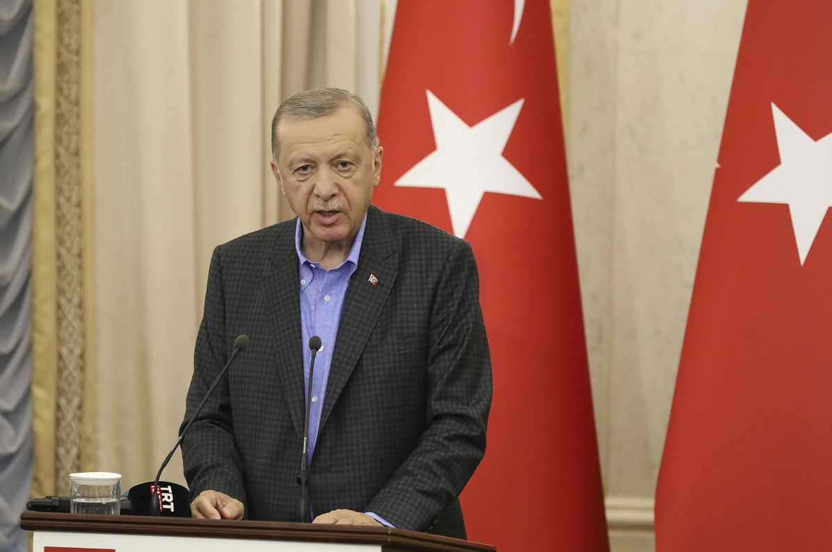 Tουρκία: Ο Ερντογάν υπαινίσσεται πρόωρες εκλογές στις 14 Μαΐου