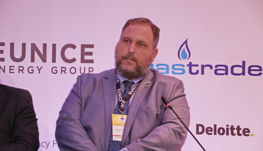 Ο Αντιπρόεδρος του ομίλου EUNICE, Δρ. Γιώργος Πεχλιβάνογλου κατά τη διάρκεια της παρουσίας του στο πάνελ του Southeast Energy Forum 2022 © Eunice Energy Group