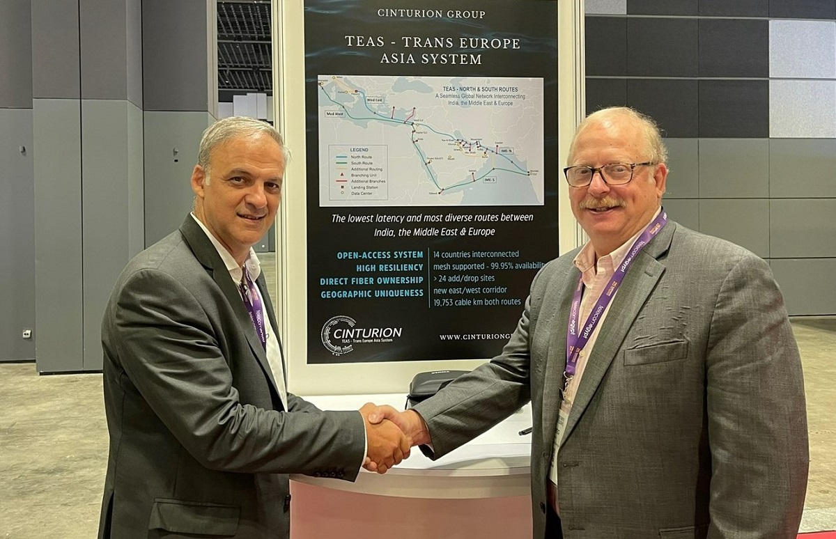 Ο Διευθυντής της Grid Telecom κ. Γιώργος Ψυρρής και ο Διευθύνων Σύμβουλος της Cinturion κ. Greg Varisco στο συνέδριο "Submarine Networks World 2022"