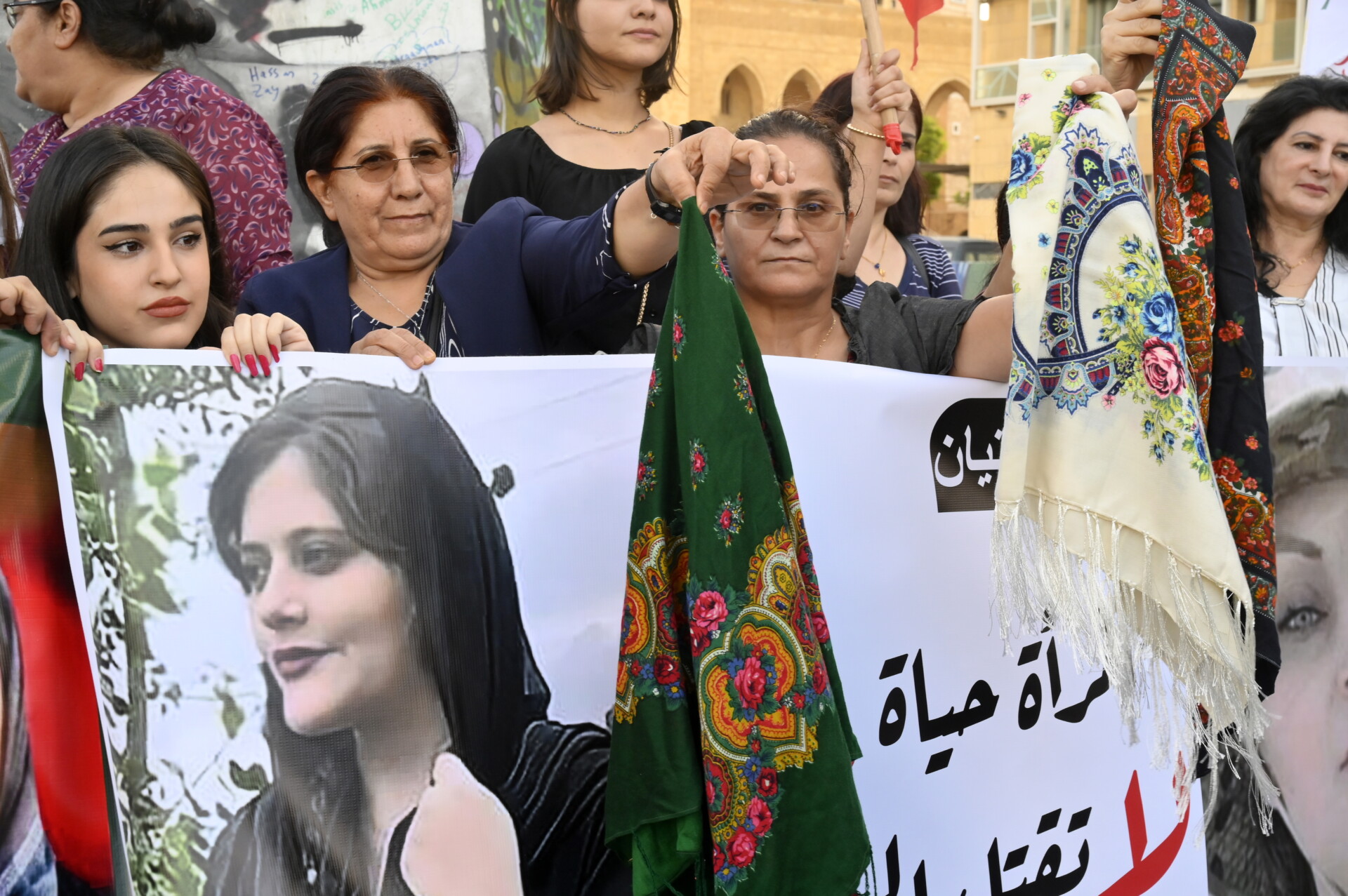 Διαδηλώσεις για την Μαχσά Αμινί στο Ιράν © EPA/WAEL HAMZEH