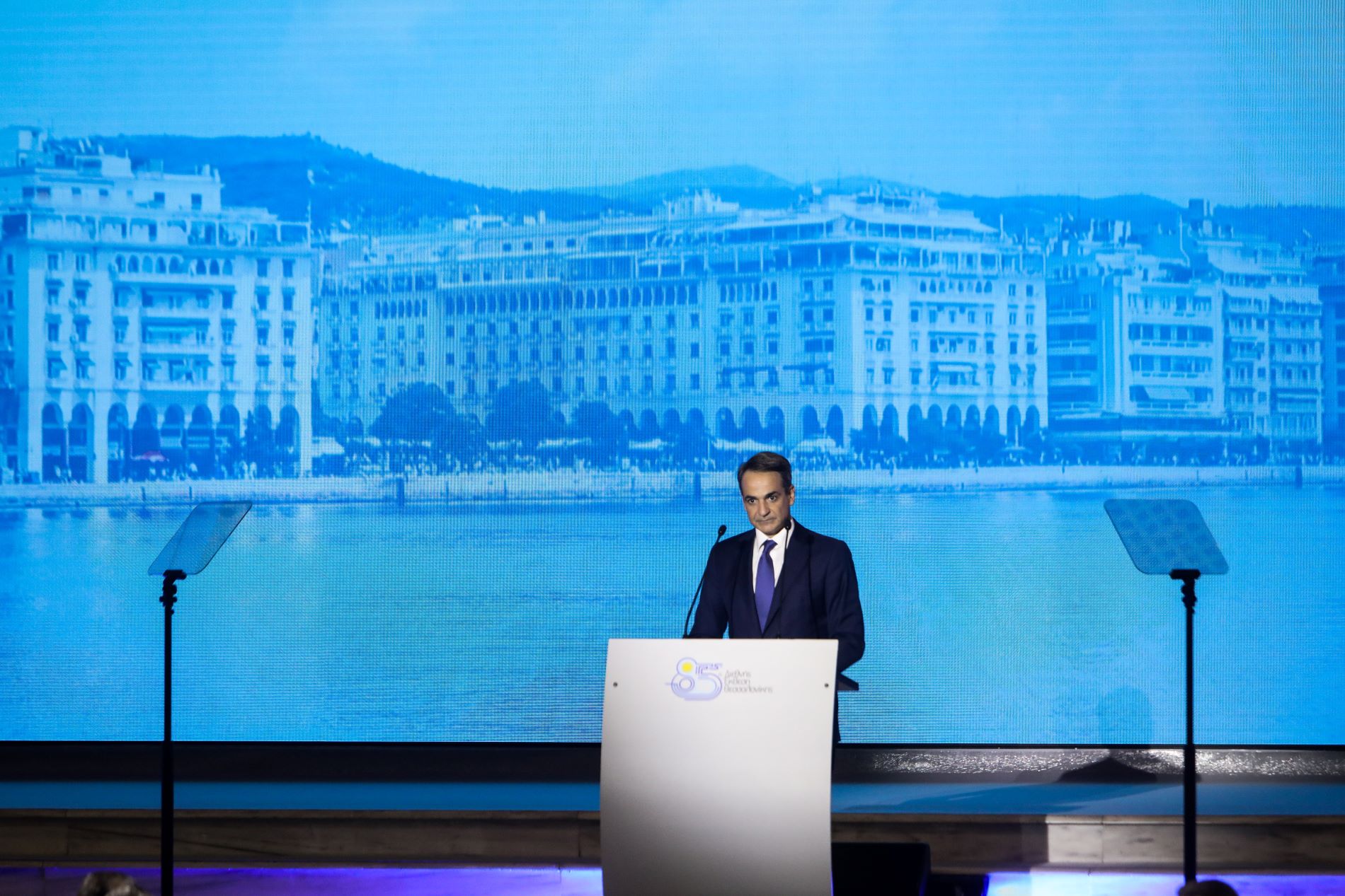 Οι εκπλήξεις της βραδιάς στη ΔΕΘ, το ξεψάχνισμα των δημοσκοπήσεων και το δόγμα «it’s the economy…»