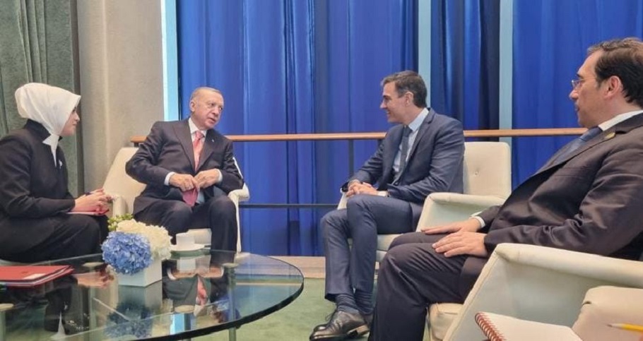 Σάντσεθ: Ζητά τη μεσολάβηση Ερντογάν μεταξύ Κιέβου και Μόσχας