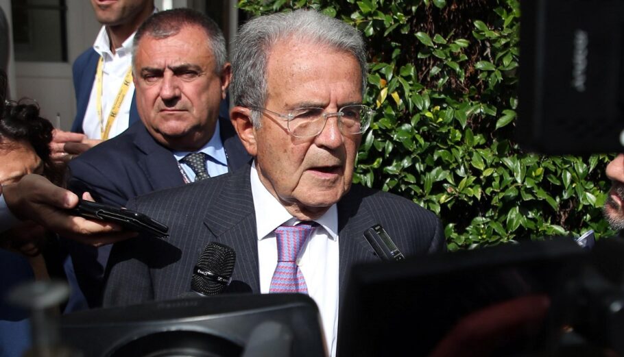 Ο πρώην πρωθυπουργός της Ιταλίας Ρομάνο Πρόντι @EPA/MATTEO BAZZI