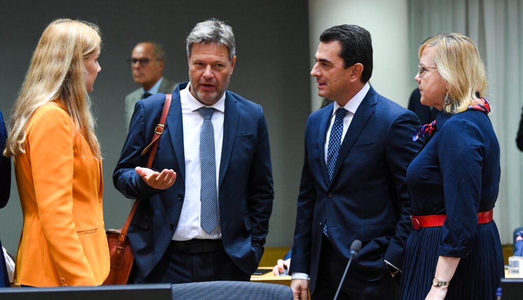 Ο Κ. Σκρέκας στη Σύνοδο των υπ. Ενέργειας της ΕΕ © ΔΤ