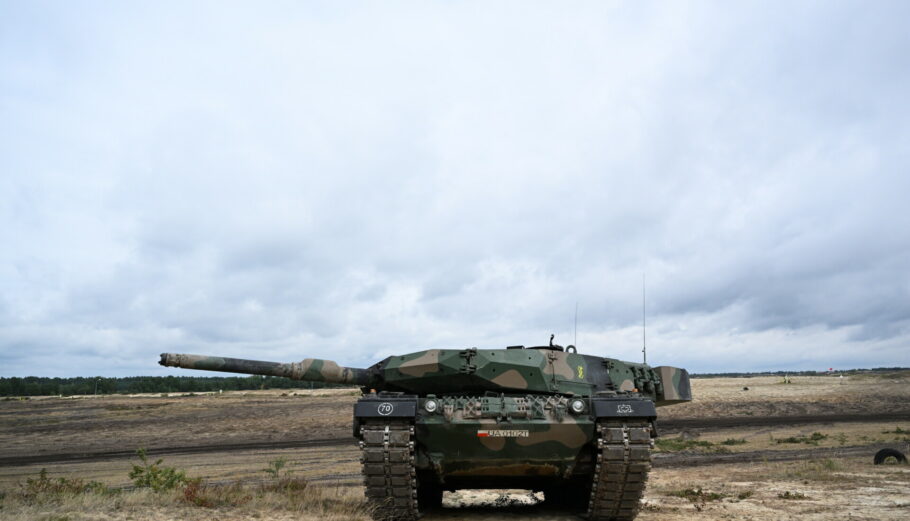 Άρμα μάχης Leopard © EPA/DAREK DELMANOWICZ POLAND OUT