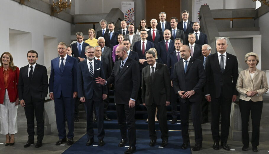Άτυπη σύνοδος κορυφής της ΕΕ στην Πράγα © EPA/FILIP SINGER