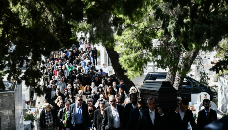 Κηδεία Σταμάτη Κόκοτα © ΤΑΤΙΑΝΑ ΜΠΟΛΑΡΗ/EUROKINISSI
