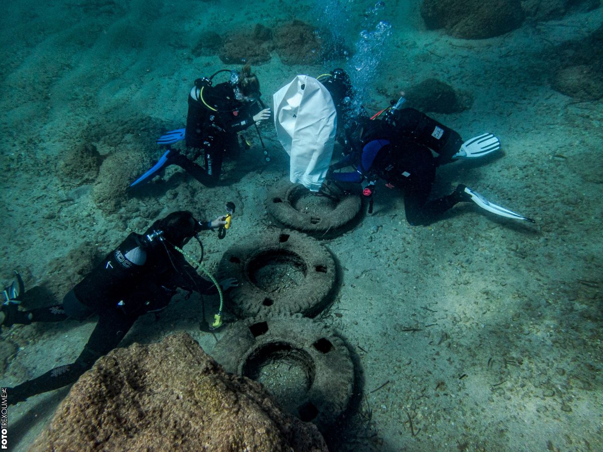 Clean Ocean – TRIMORE: Ο βυθός της Υδρούσας καθαρίζει από ελαστικά