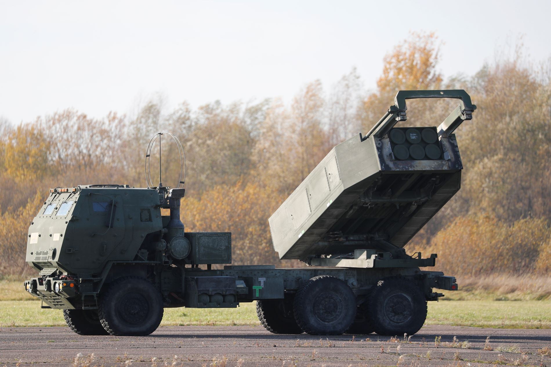Το πυραυλικό σύστημα HIMARS ©EPA/TOMS KALNINS