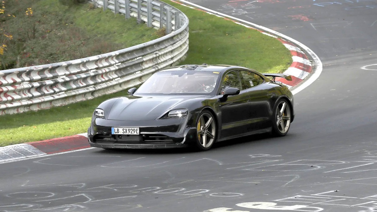 Ετοιμάζεται Porsche Taycan με 1.000+ ίππους