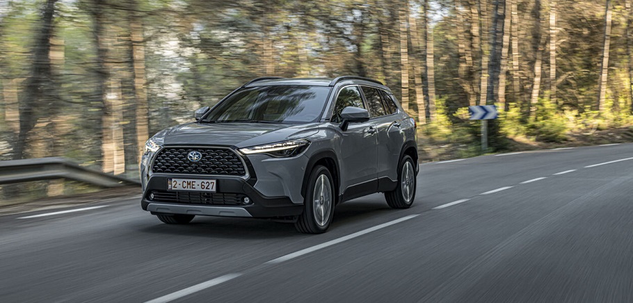 Οδηγούμε το νέο Toyota Corolla Cross στην Ισπανία