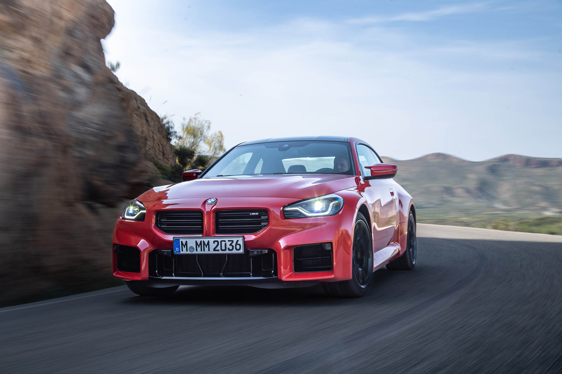 Νέα BMW M2 με επιθετική εμφάνιση και 460 ίππους