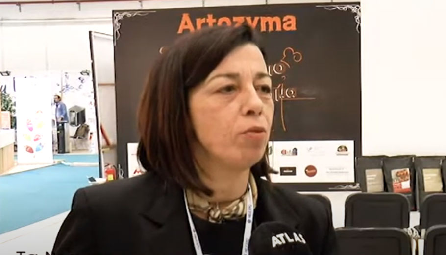 Η πρόεδρος του σωματείου Αρτοποιών Θεσσαλονίκης, «Ο Προφήτης Ηλείας, κα Έλσα Κουκουμέρια © YouTube